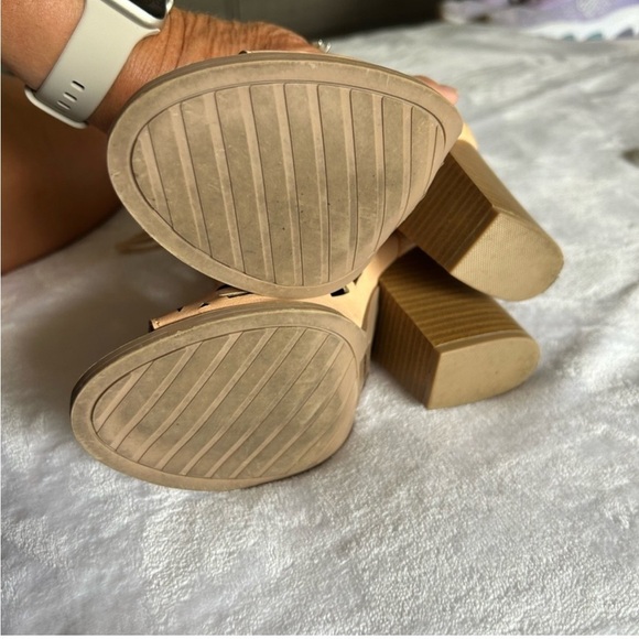 Qupid women's heels with open toe and laces size 6.5 - Picture 6 of 7